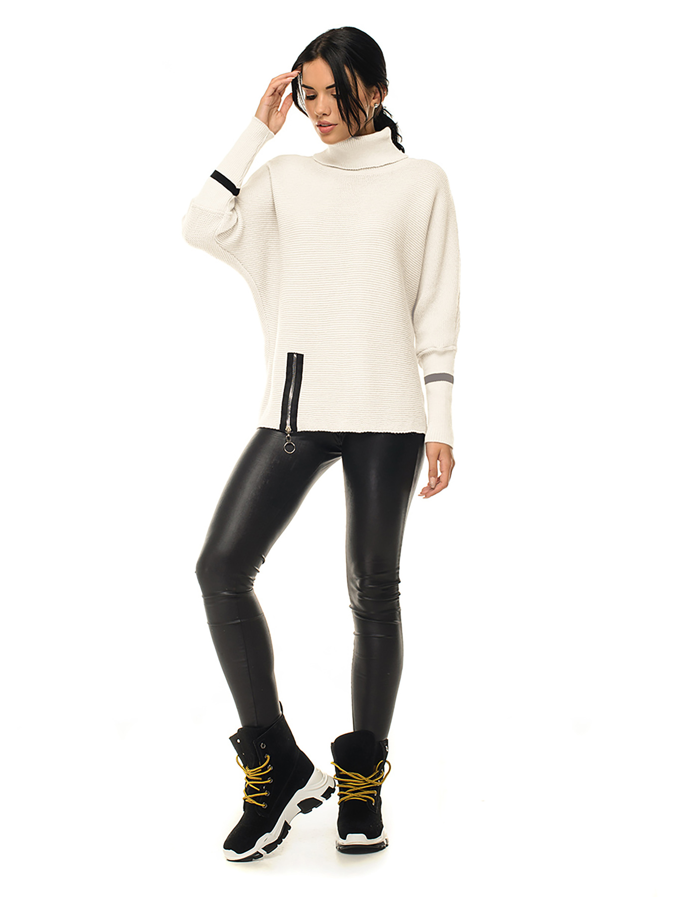 Свитер SVTR модель 4540milkyWSWTSVTR Фото