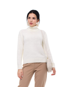 Свитер SVTR модель 440milkyWSWTSVTR Фото