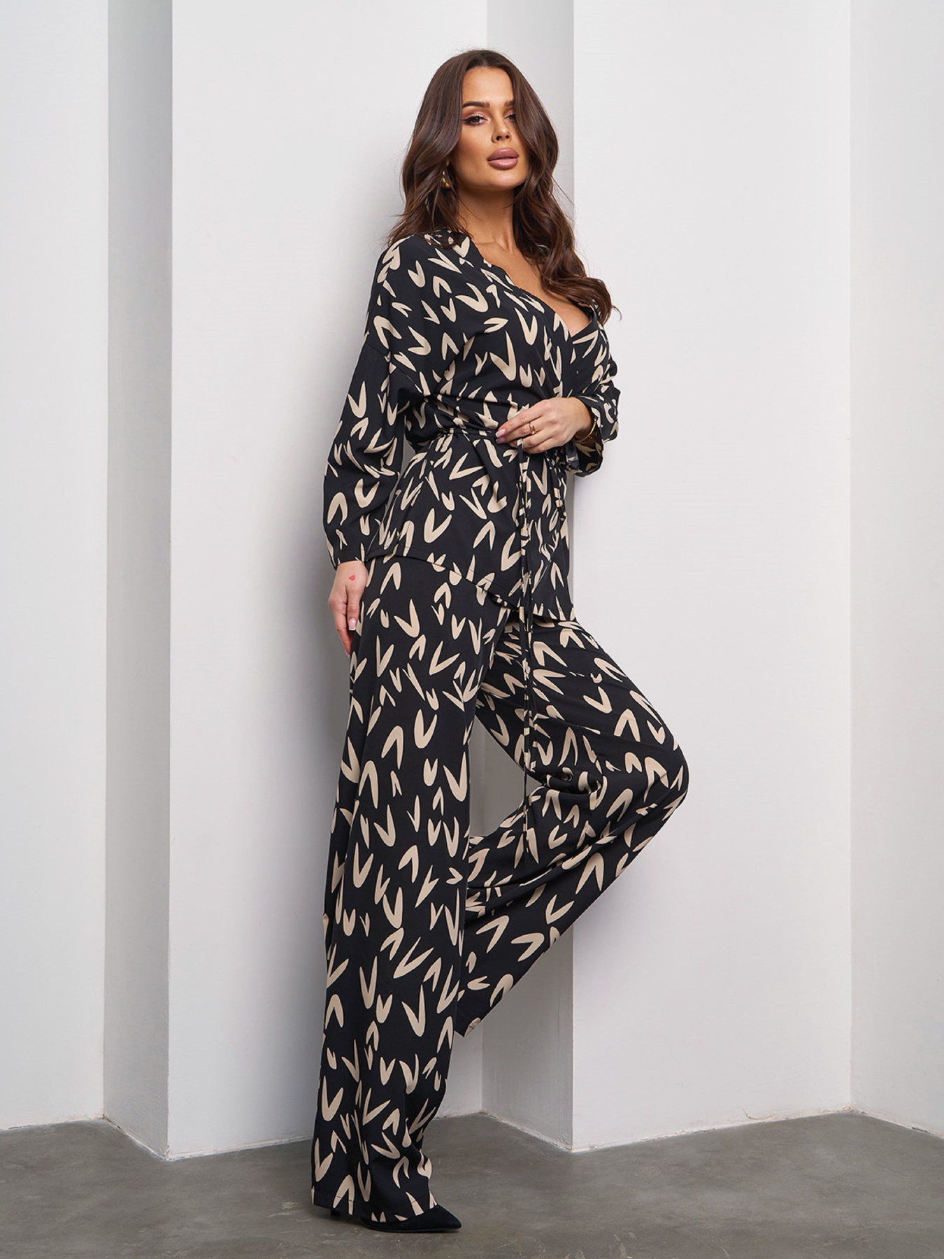 Костюм ISSA Plus модель 15000_черный Фото