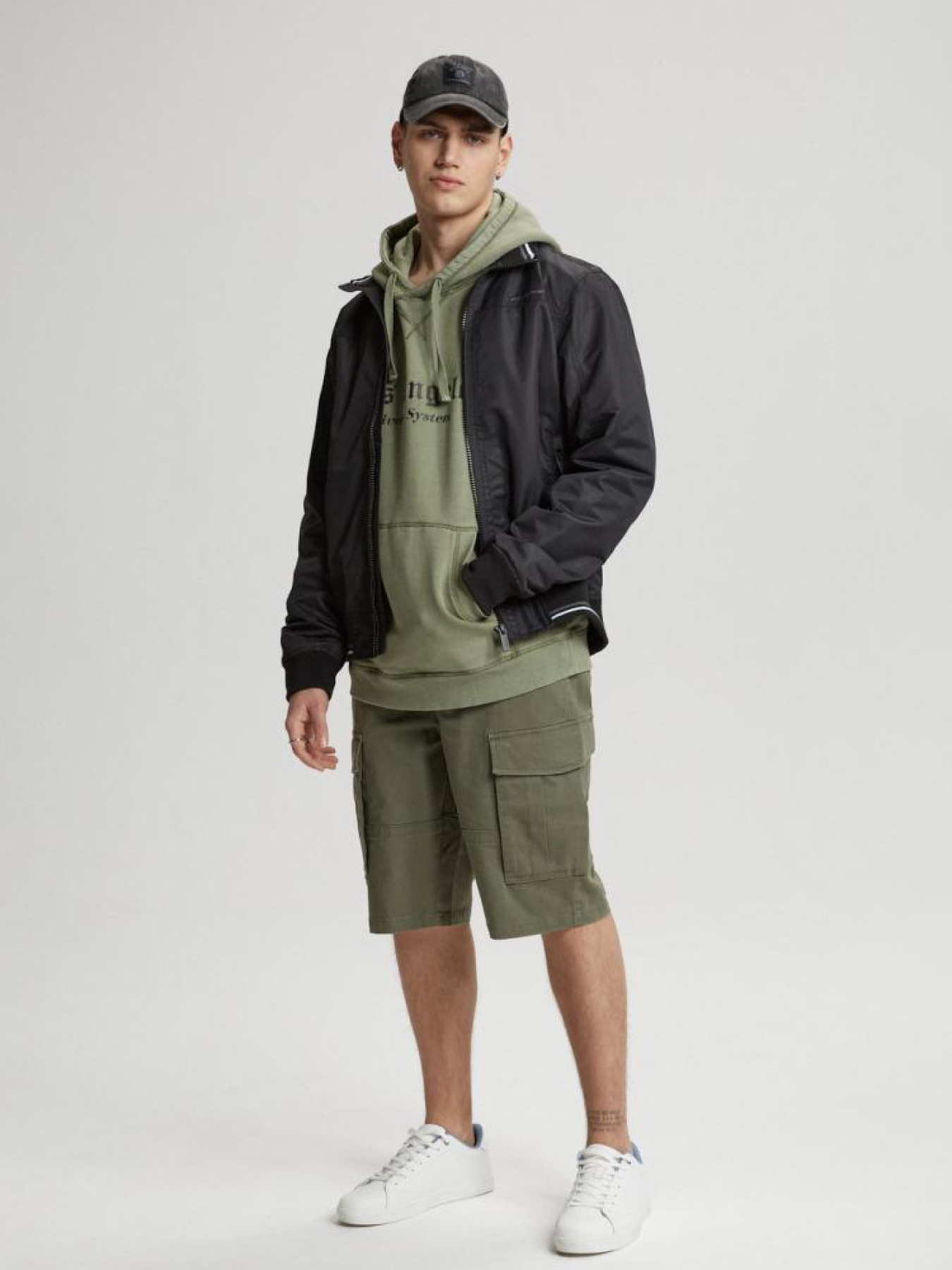 Демісезонна куртка DIVERSE Trifero модель 10041357 Фото