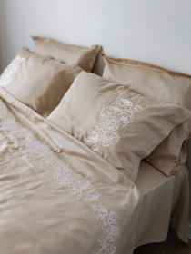 Підковдра лате з вишитими білими півоніями Cozy модель 8009477 Фото