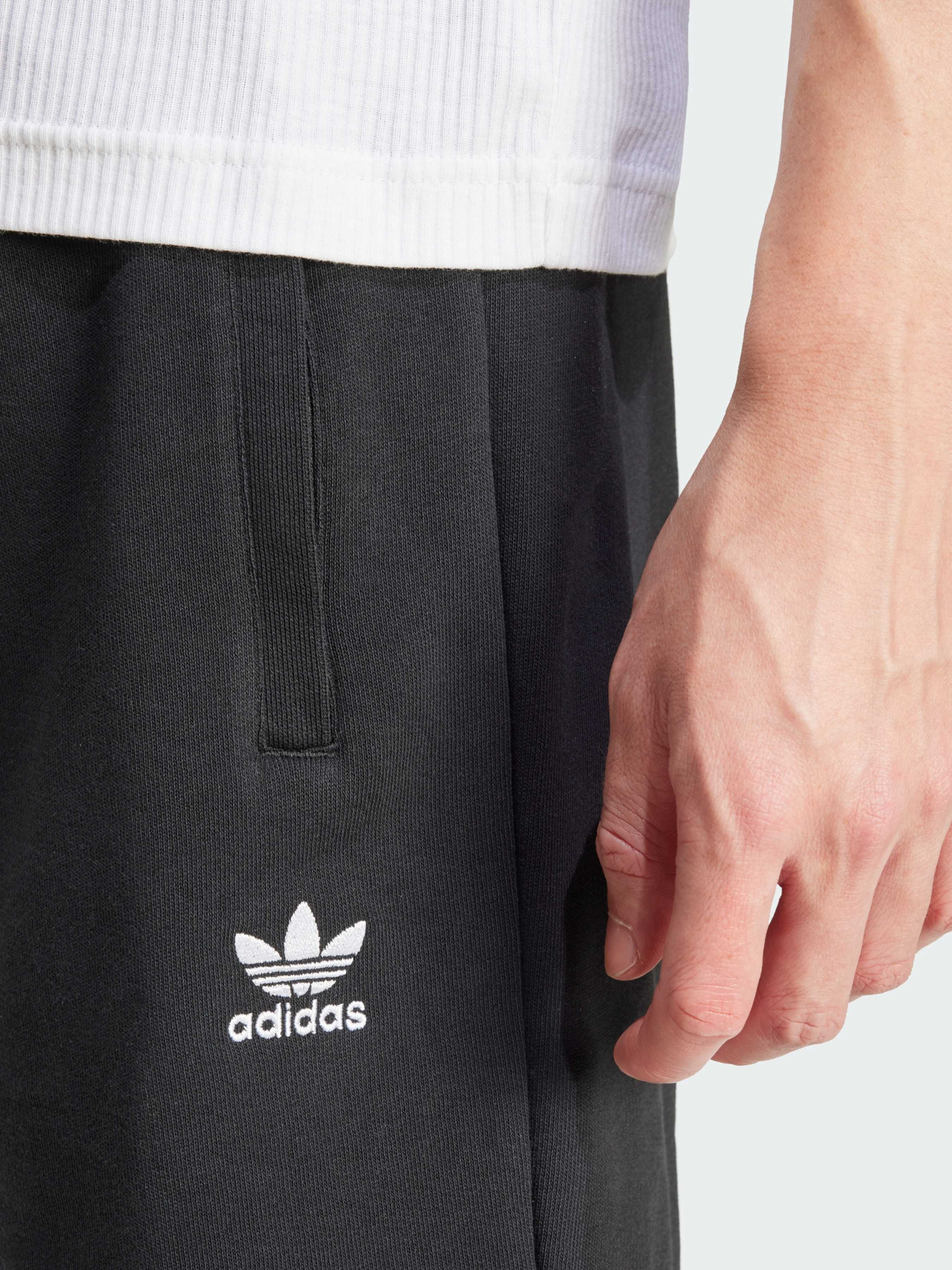 Шорты Adidas модель IY8520 Фото