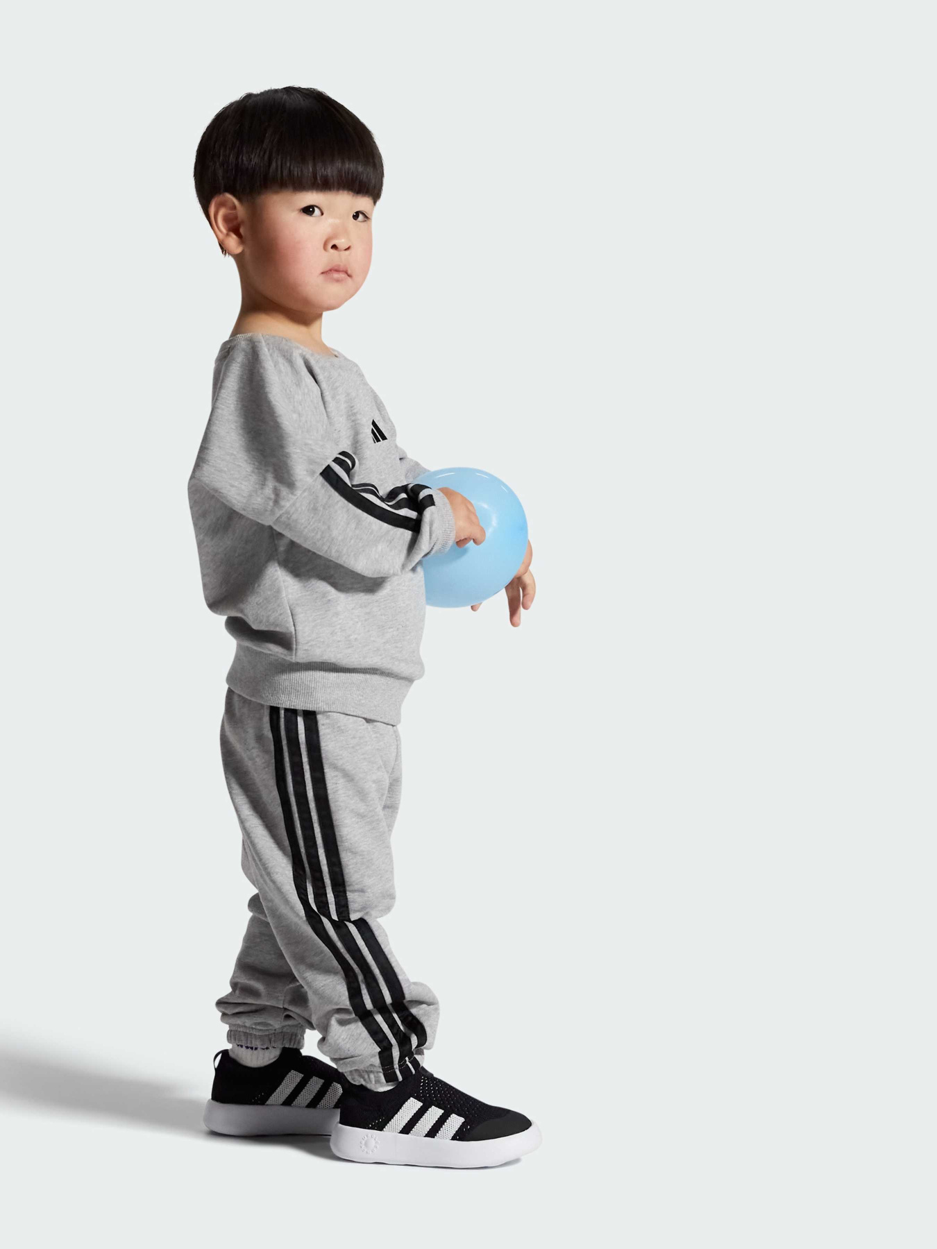 Кросівки Adidas модель IH1264 Фото