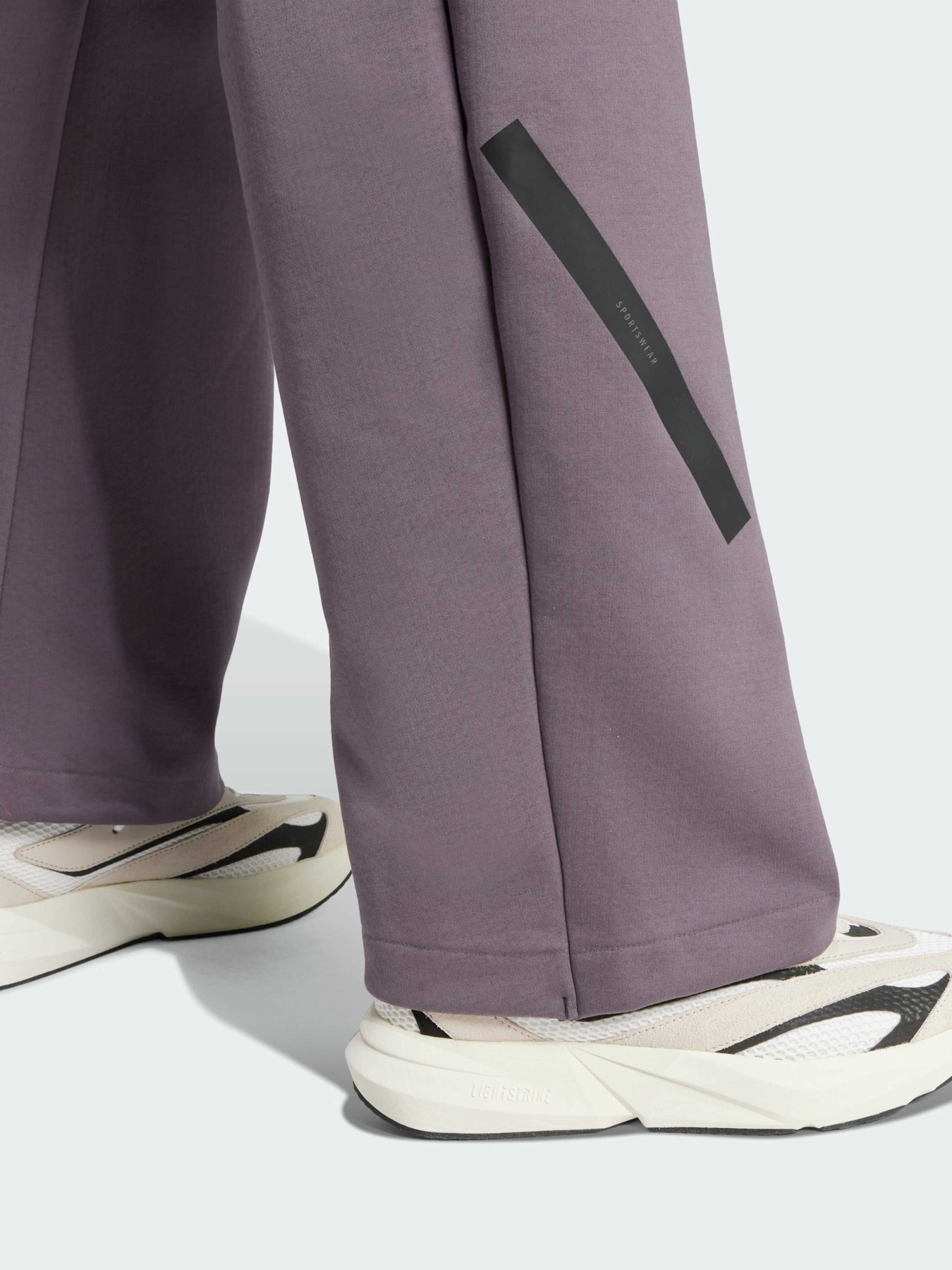 Повседневные штаны Adidas ZNE модель JC5411 Фото