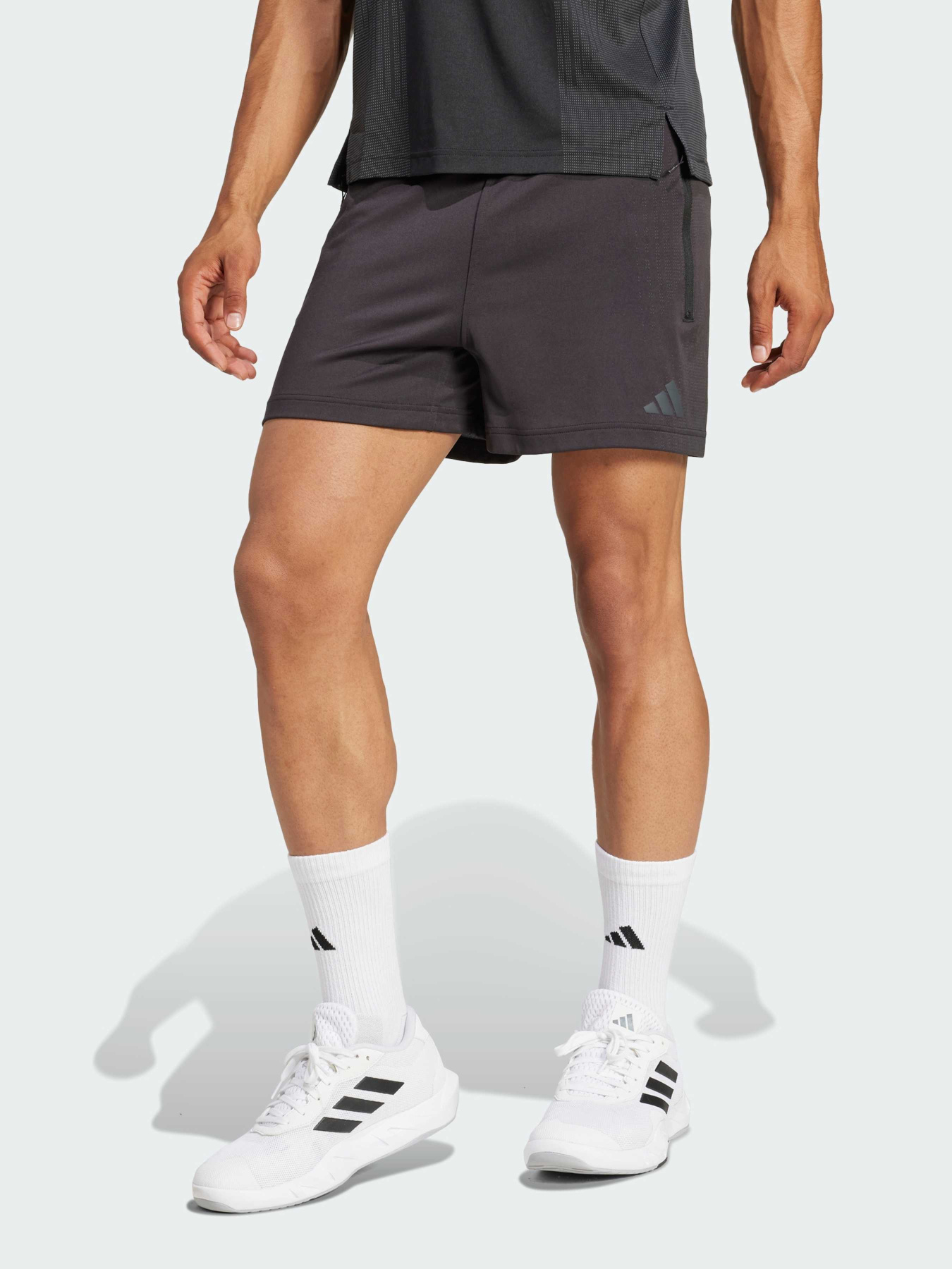 Спортивні шорти Adidas модель JI8193 Фото