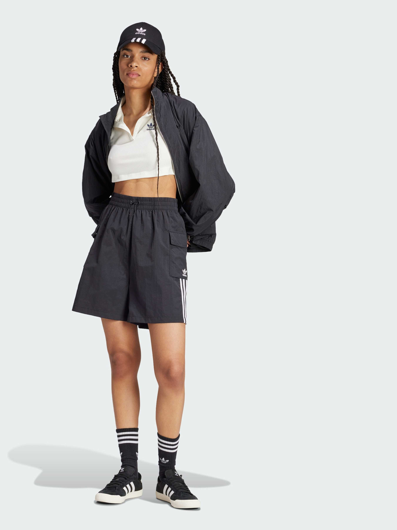 Повседневные шорты Adidas Adicolor модель JH1077 Фото