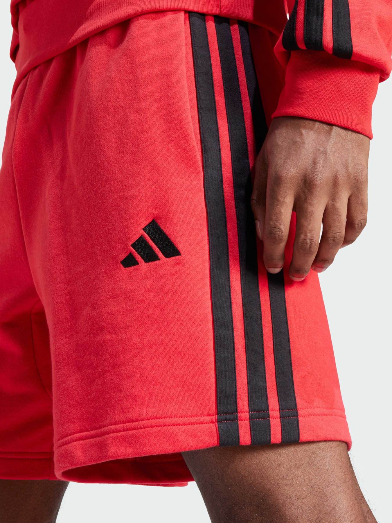 Повседневные шорты Adidas модель JE6415 Фото