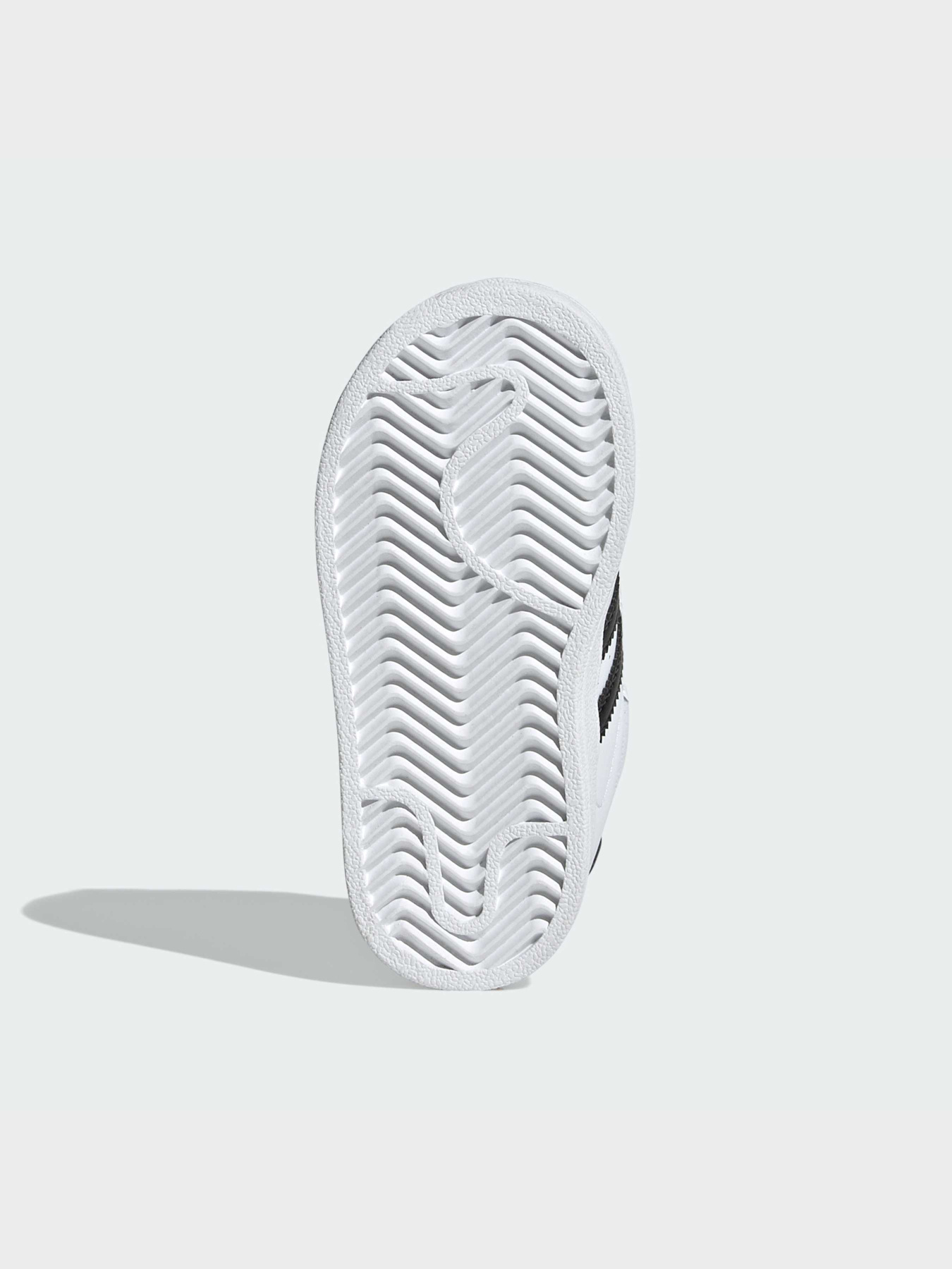 Кросівки повсякденні Adidas Superstar модель JI3990 Кросівки повсякденні Adidas Superstar модель JI3990 Фото