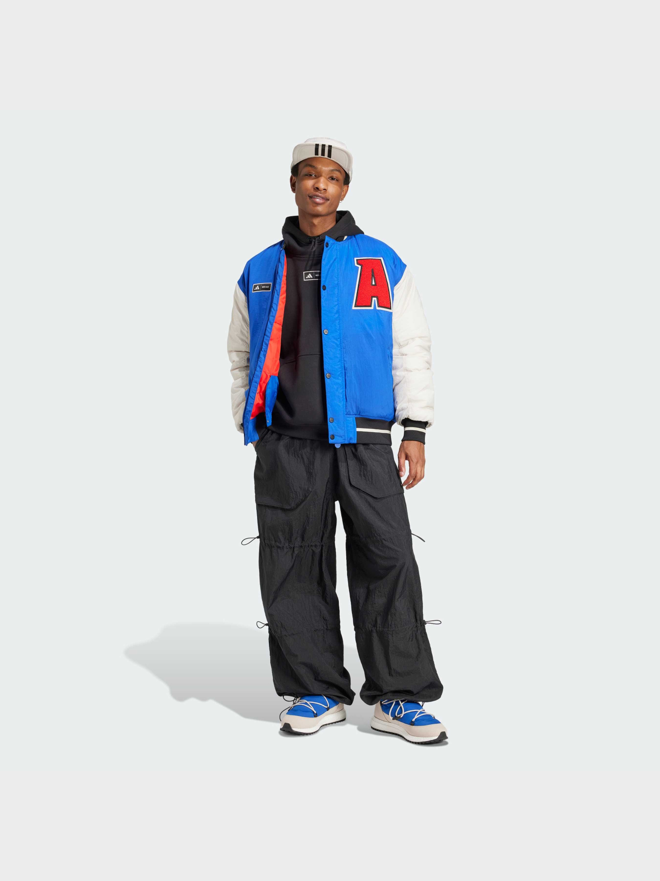 Бомбер Adidas модель IY8048 Фото