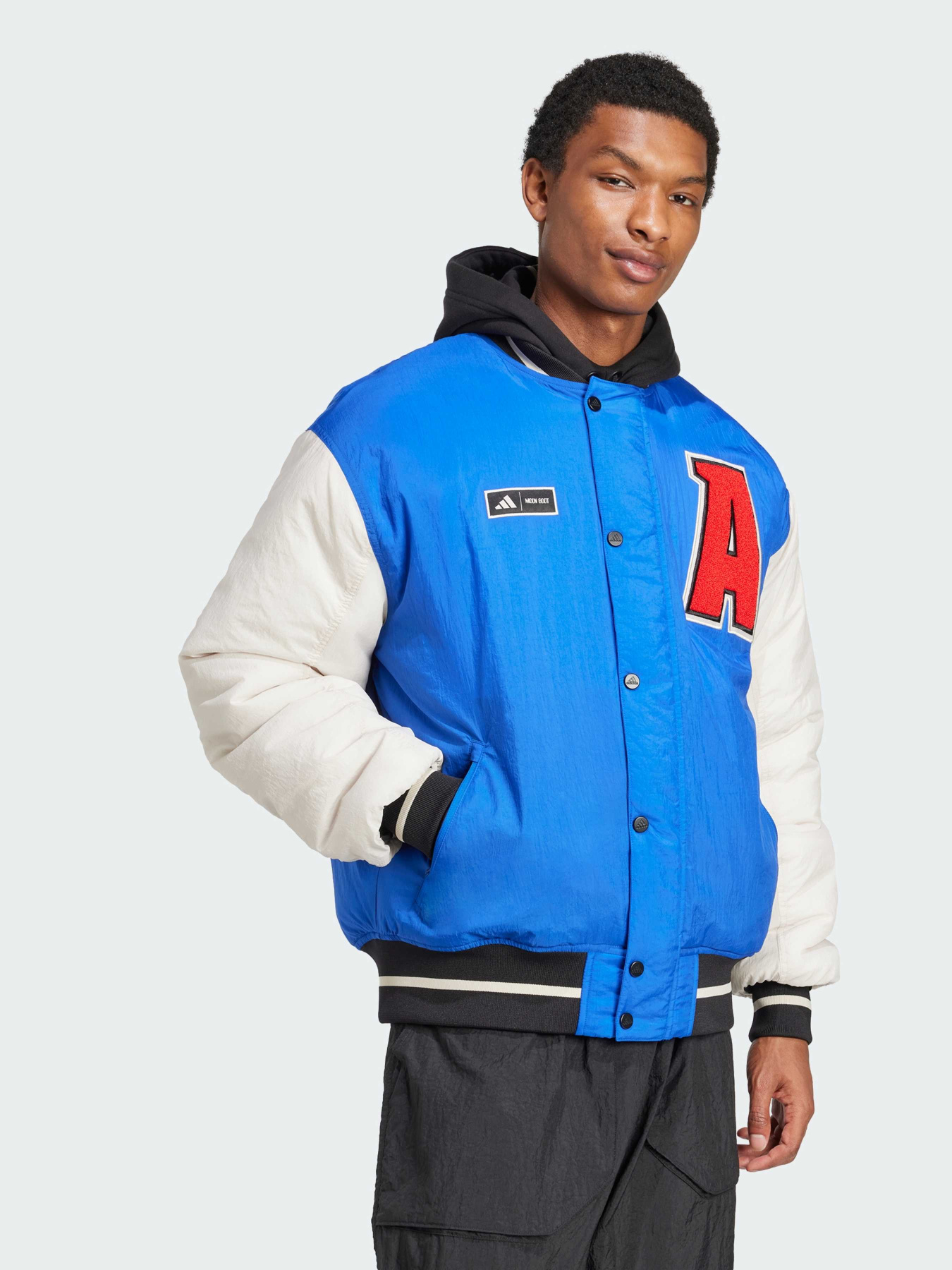 Бомбер Adidas модель IY8048 Фото