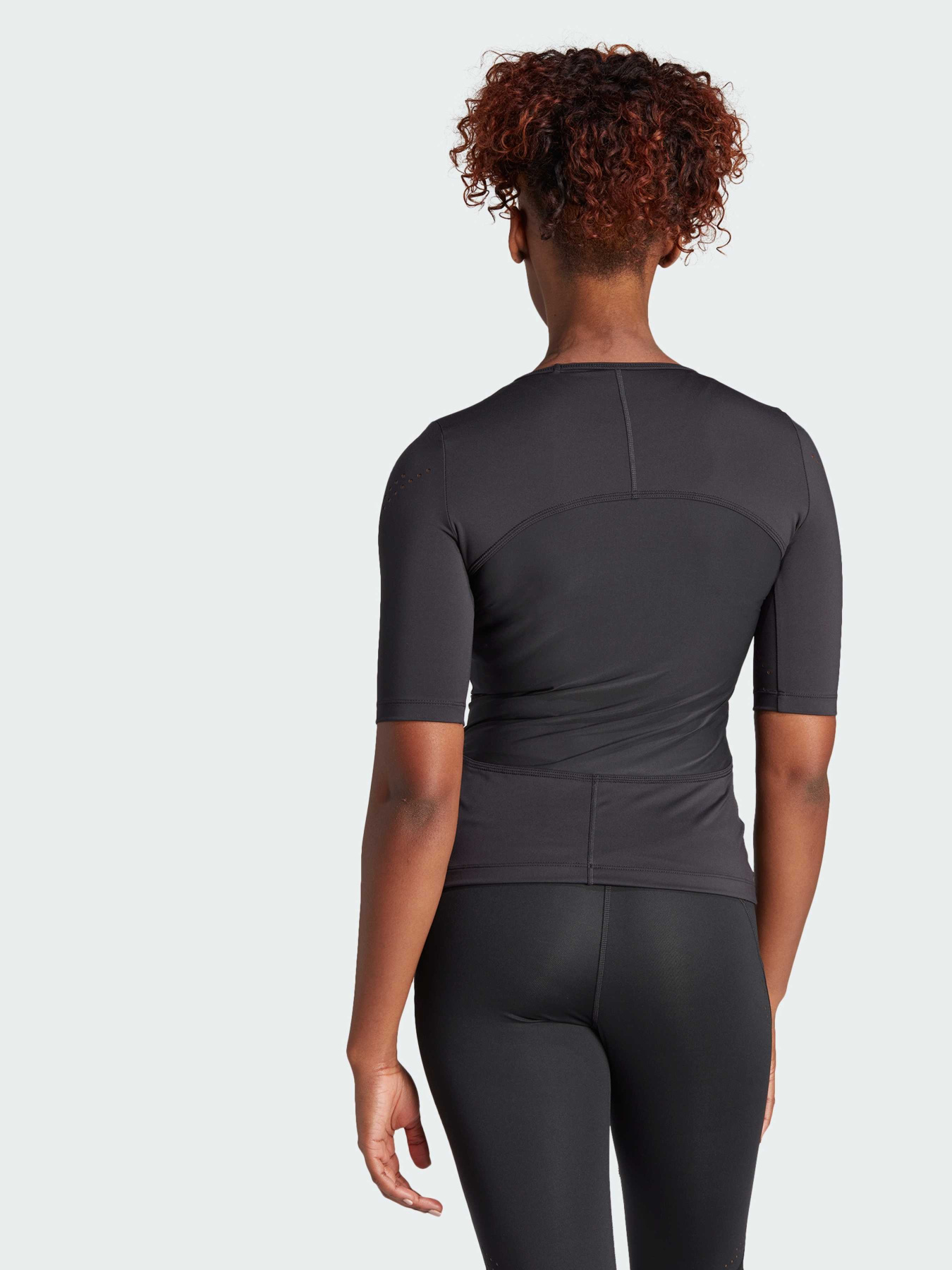 Спортивна футболка Adidas модель IB6780 Фото