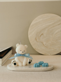 Фігурна свічка "Ведмедик", парфумована, з натурального оливкового воску Candle Design модель 140.2002 Фото