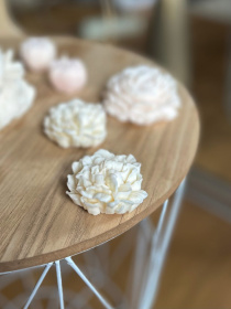 Ароматическая свеча "Гвоздика", аромат - пион & магнолия, из натурального оливкового воска Candle Design модель 120.2009 Фото