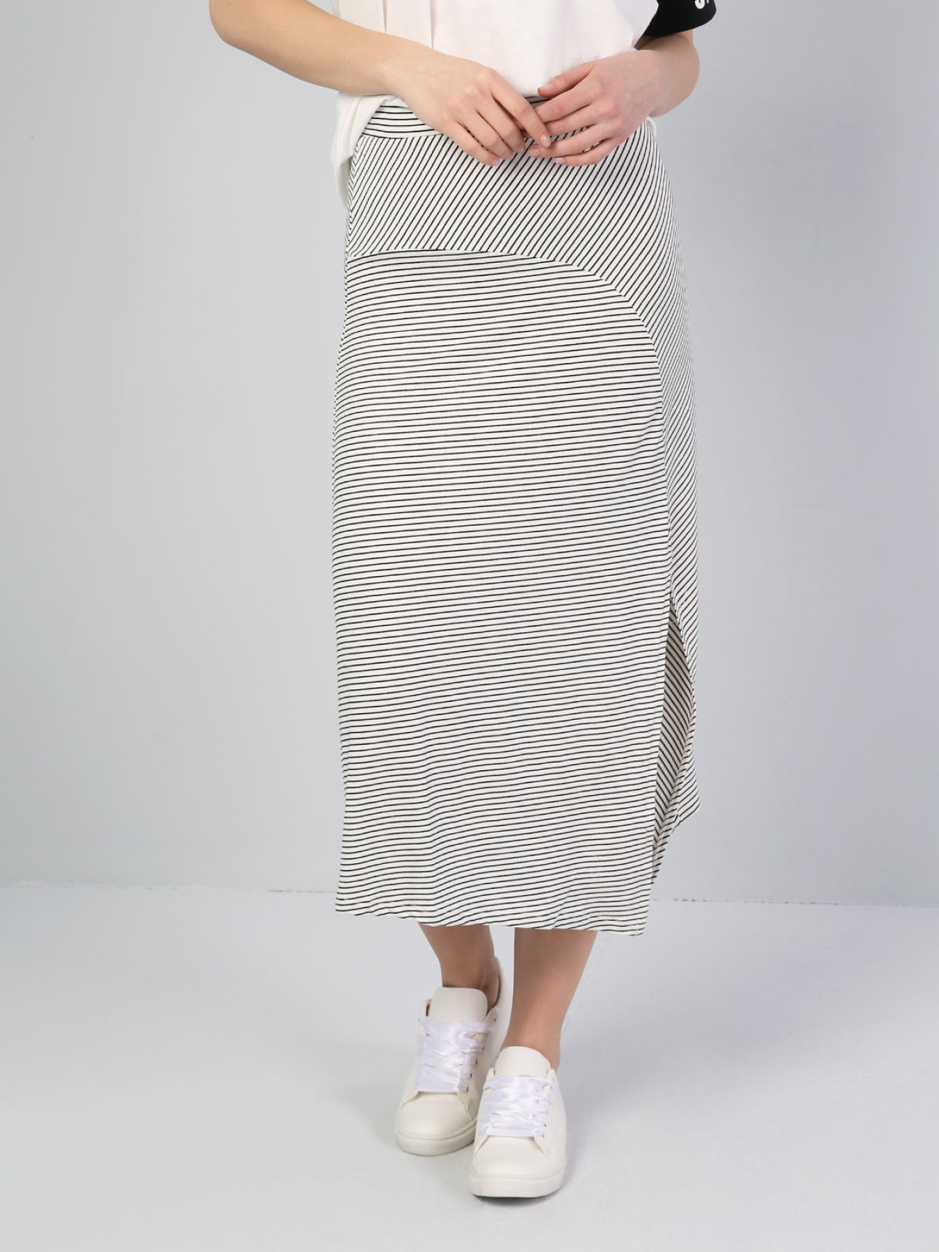 Спідниці Colin’s модель CL1042593_Q1.V1_OFW Фото