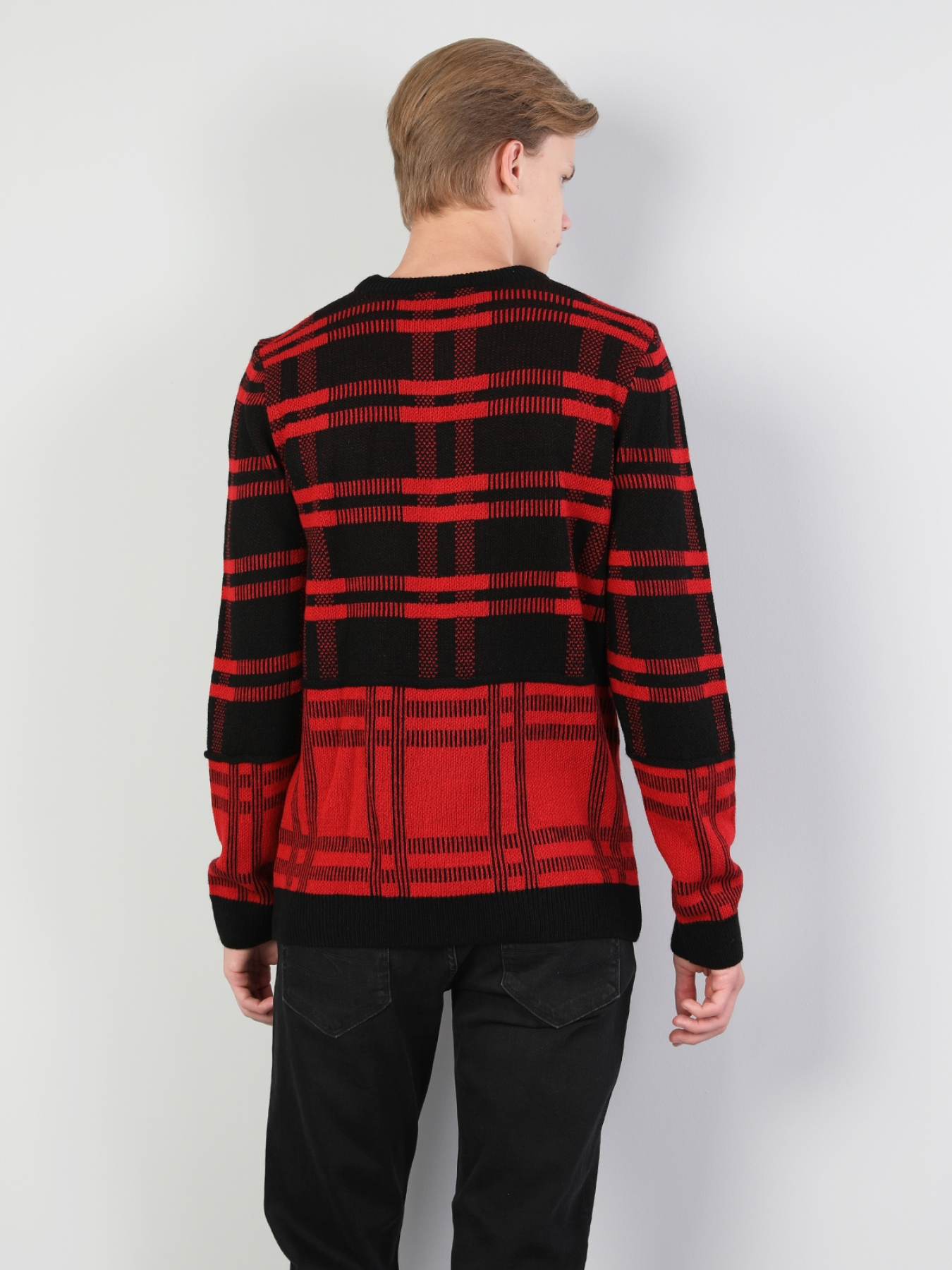 Кофты и свитера Colin’s модель CL1044464_Q1.V1_RED Фото