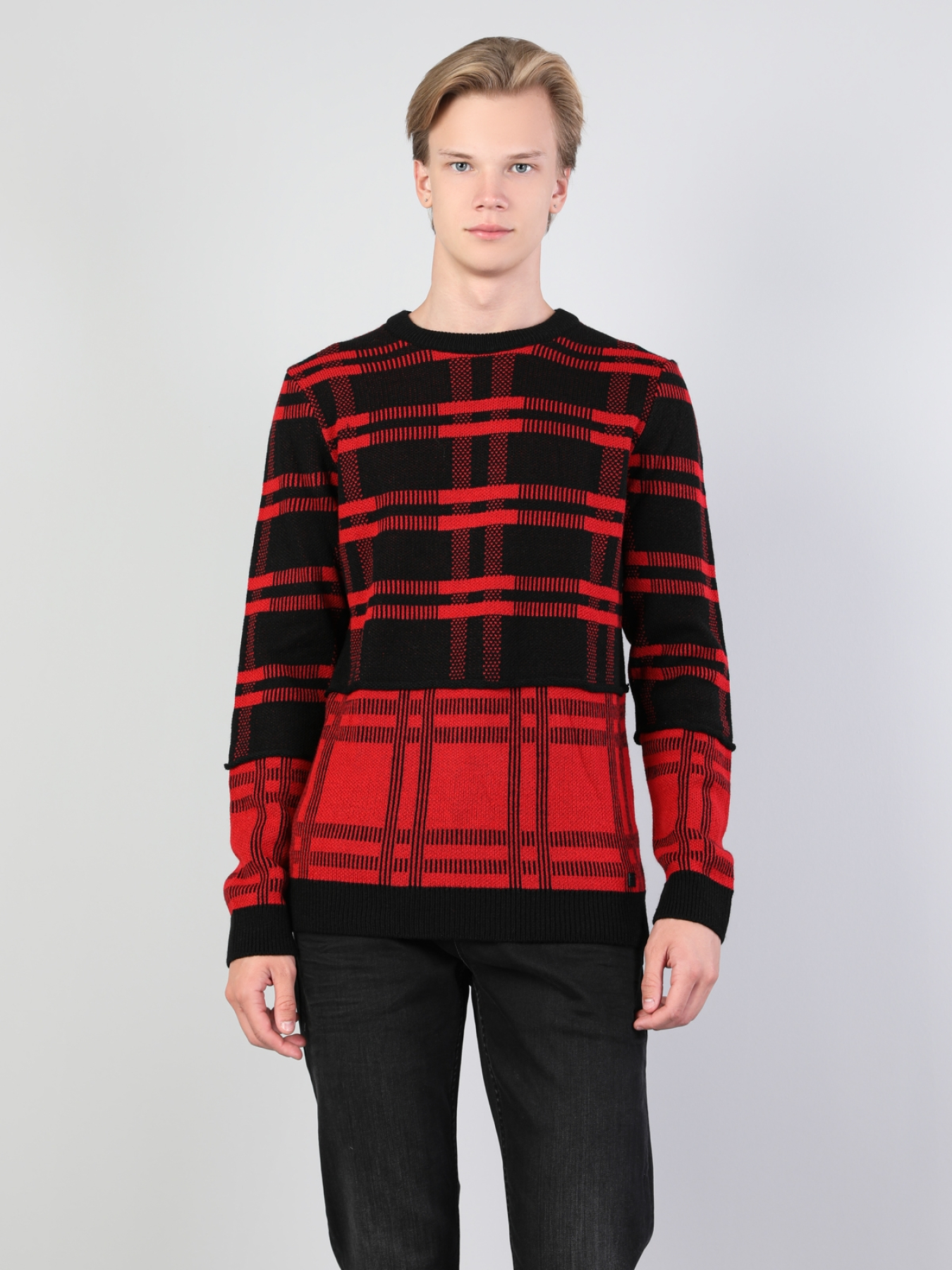 Кофты и свитера Colin’s модель CL1044464_Q1.V1_RED Фото