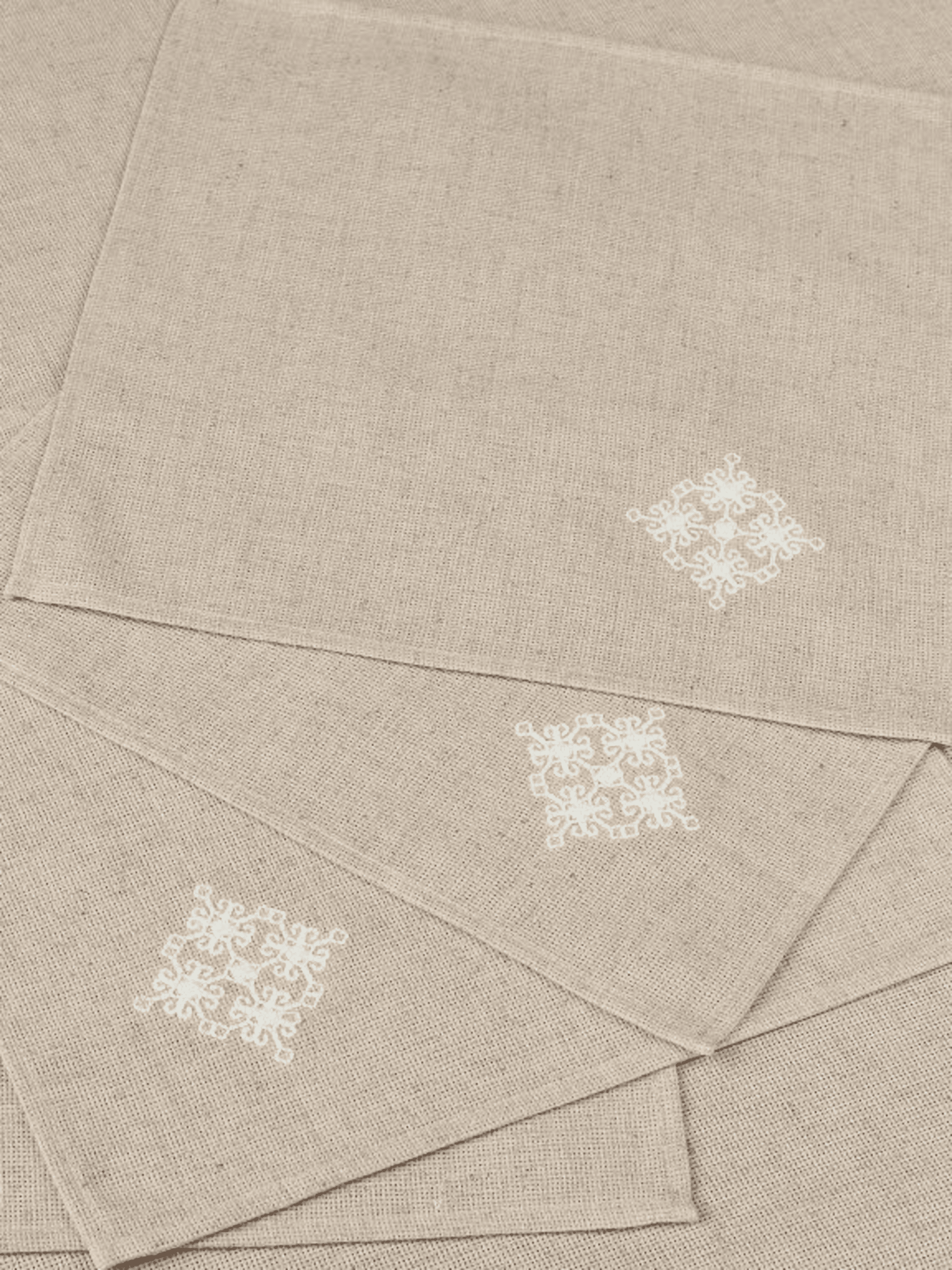 Вишита серветка Едельвіка модель 295-19-00 Фото