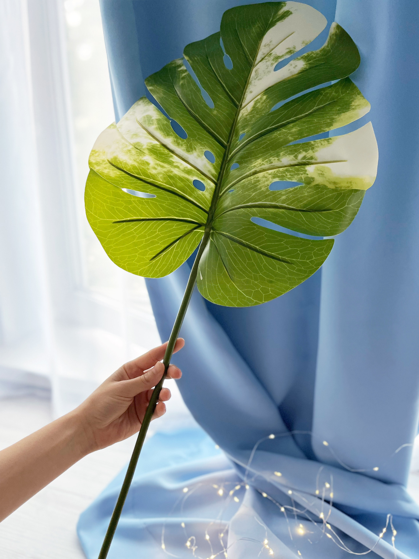 Искуственный лист "Monstera Alba" Engard модель TW-53 Фото