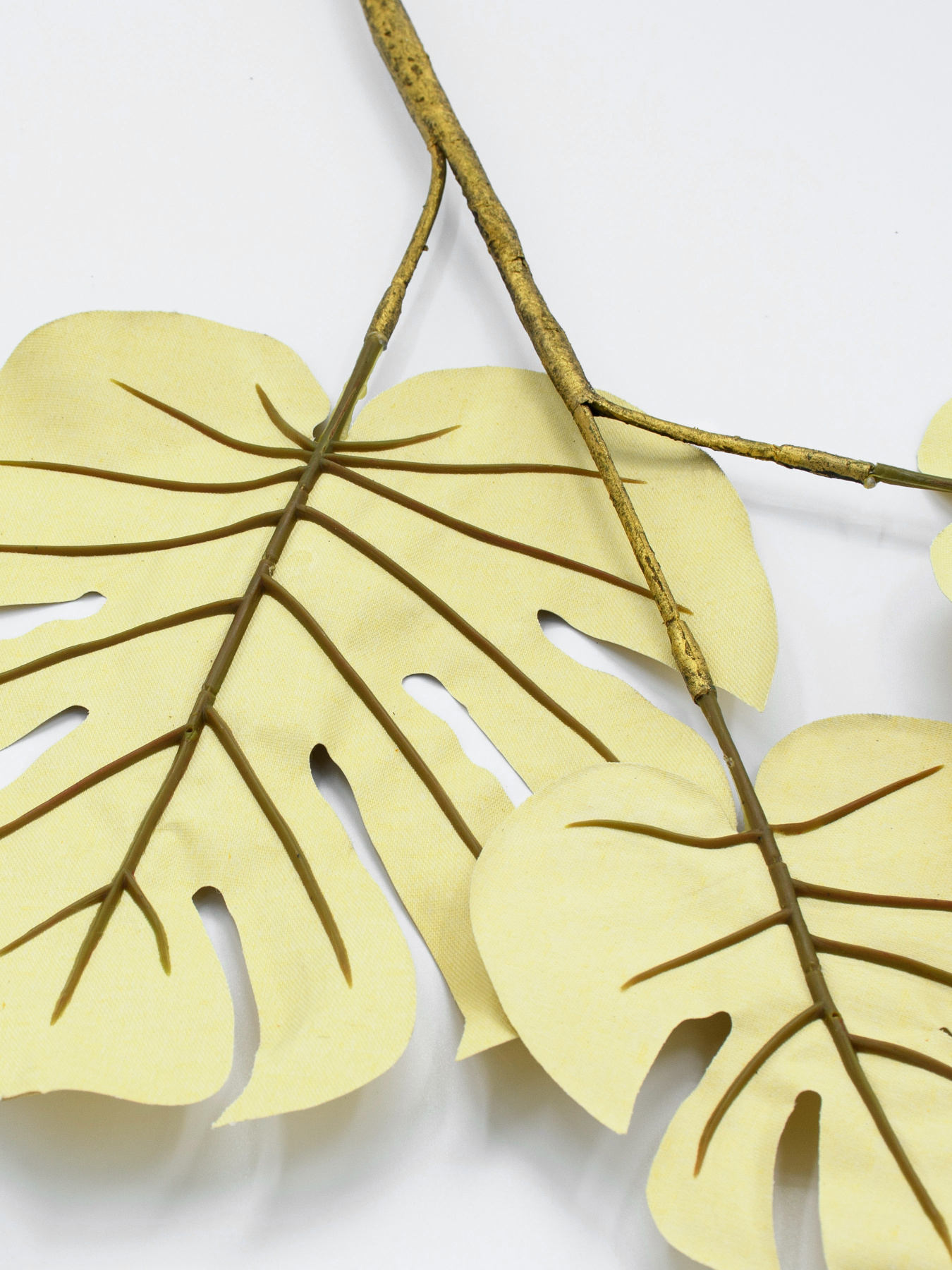 Искусственная ветка "Monstera", золото Engard модель TW-20 Фото