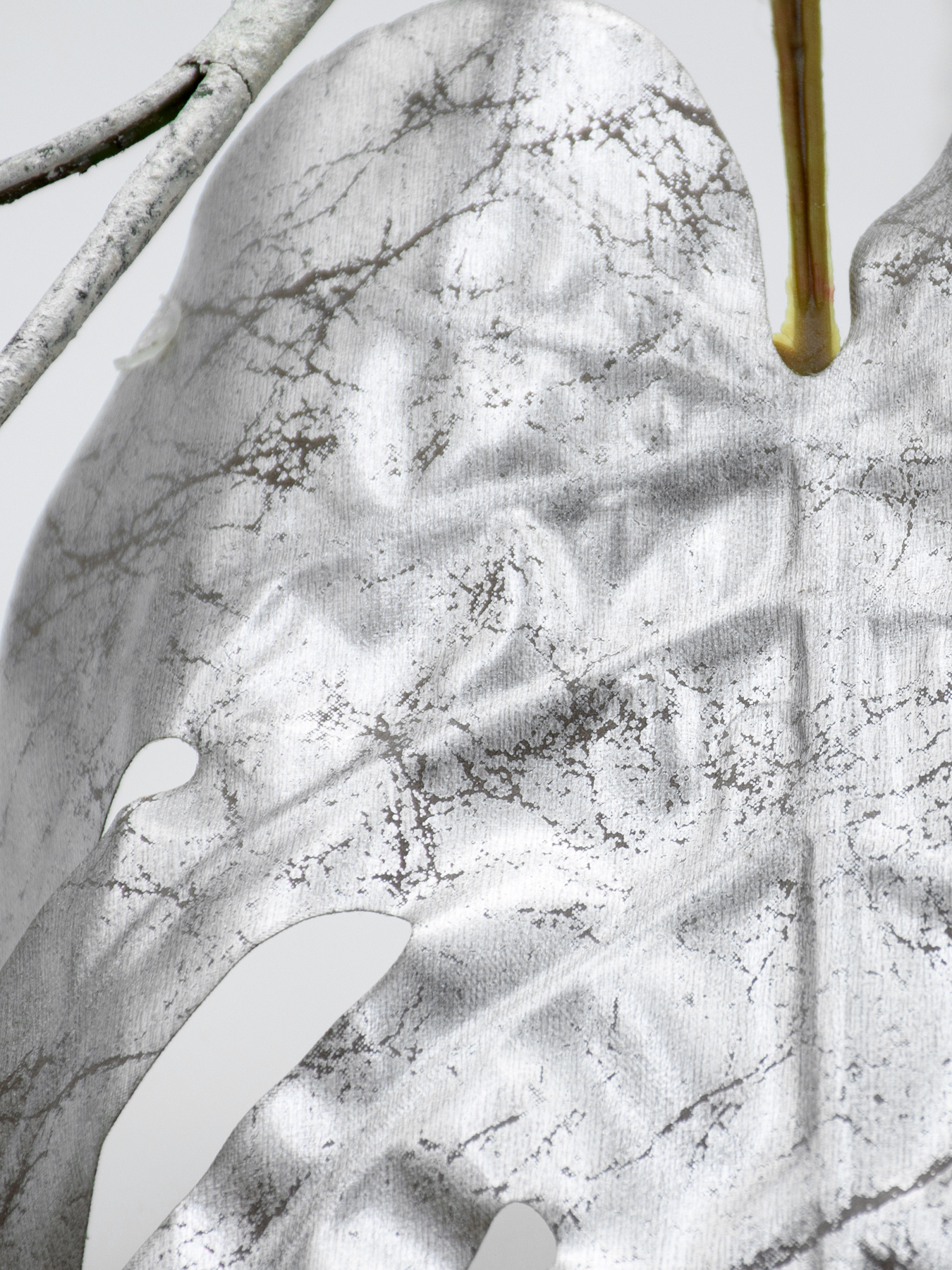 Искусственная ветка "Monstera", платина Engard модель TW-21 Фото