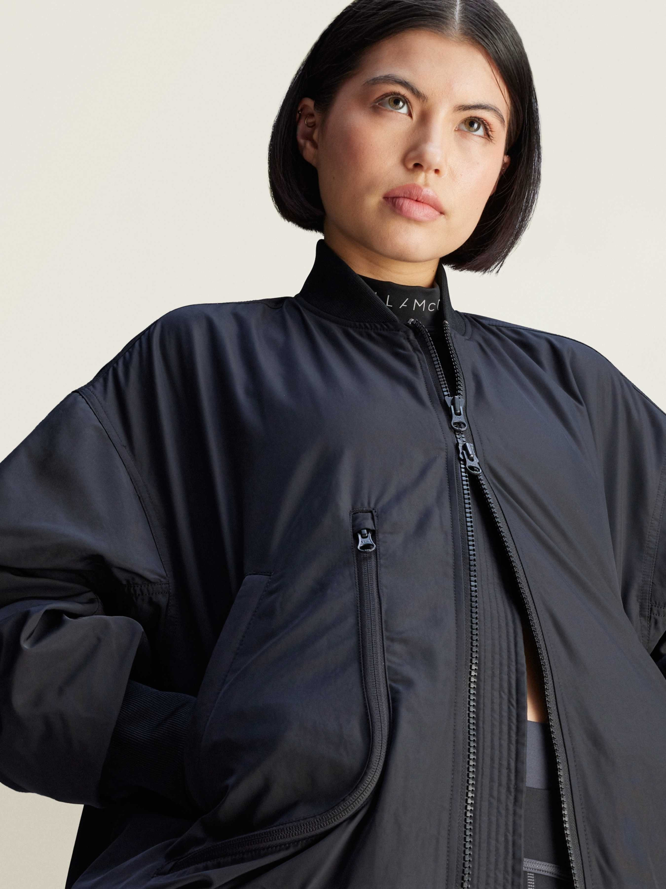 Куртки и дубленки Adidas модель JF8466 Куртки и дубленки Adidas модель JF8466 Фото