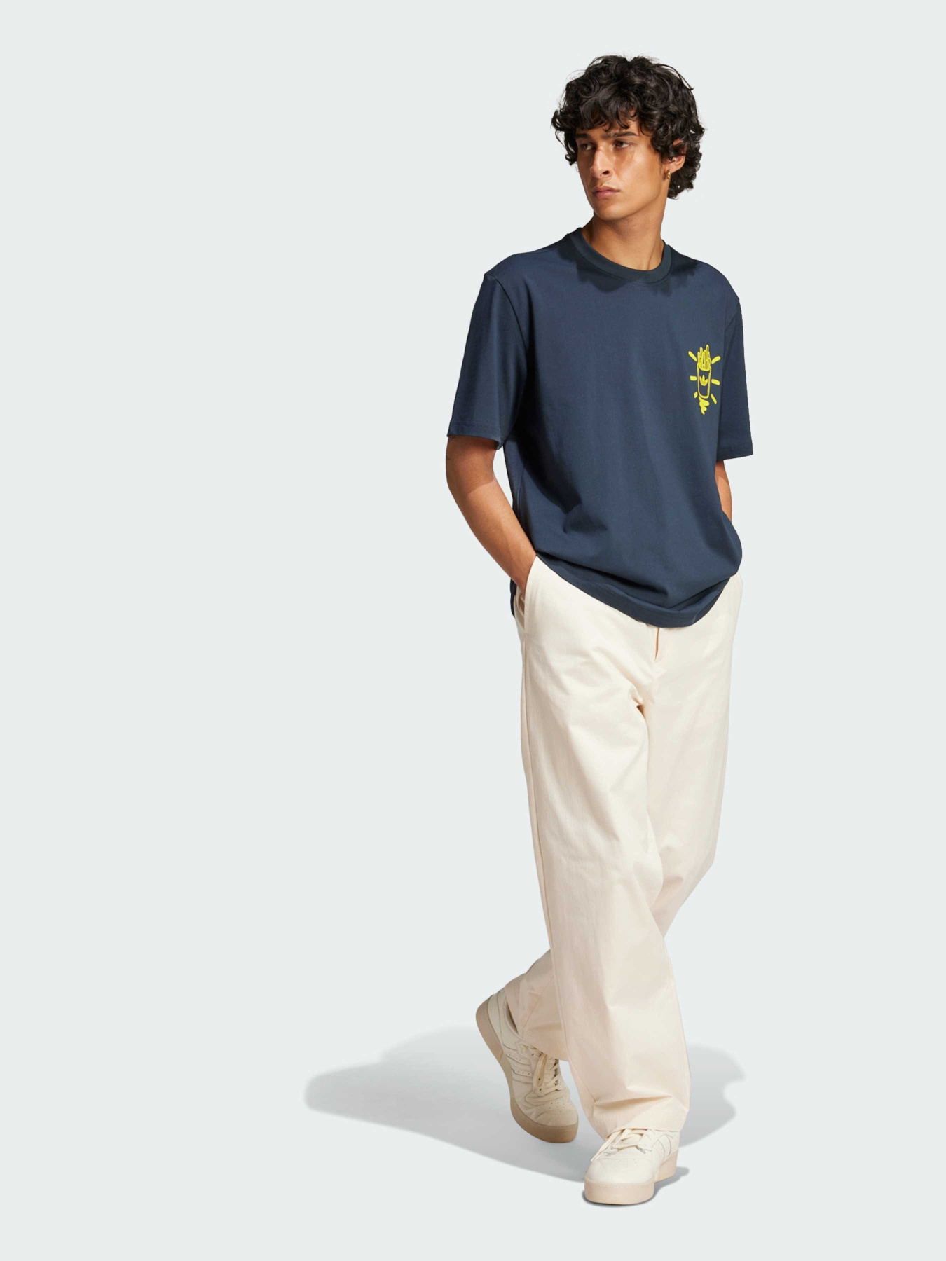 Футболка Adidas Graphics модель JP4500 Фото