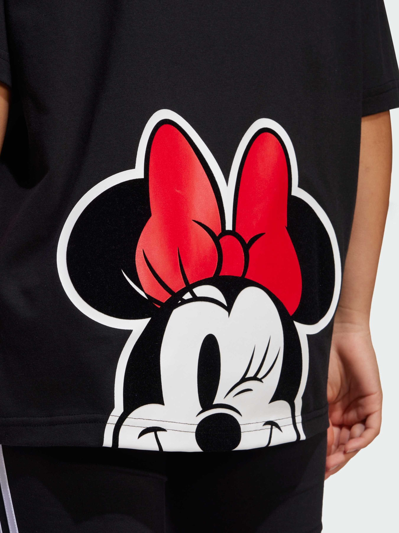 Футболка Adidas x Disney модель JD3101 Футболка Adidas x Disney модель JD3101 Фото