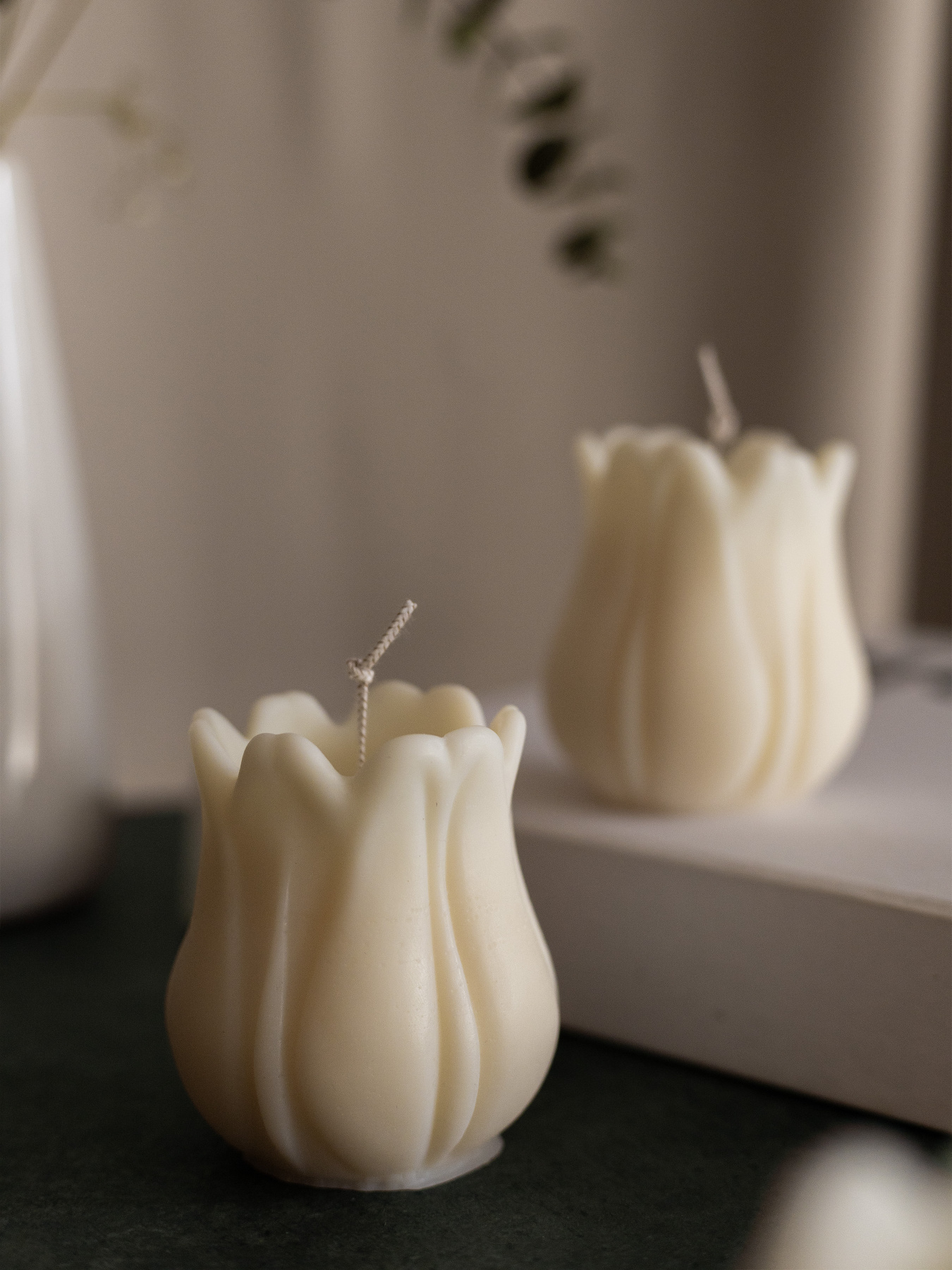 Свічка "Тюльпан великий", аромат - Tulip Fields (Тюльпанові поля), натуральний оливковий віск Candle Design модель 120.2016 Фото