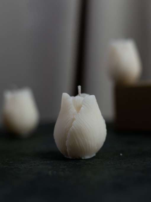 Свеча "Тюльпан", аромат - Tulip Fields (Тюльпановые поля), натуральный оливковый воск Candle Design модель 120.2017 Фото