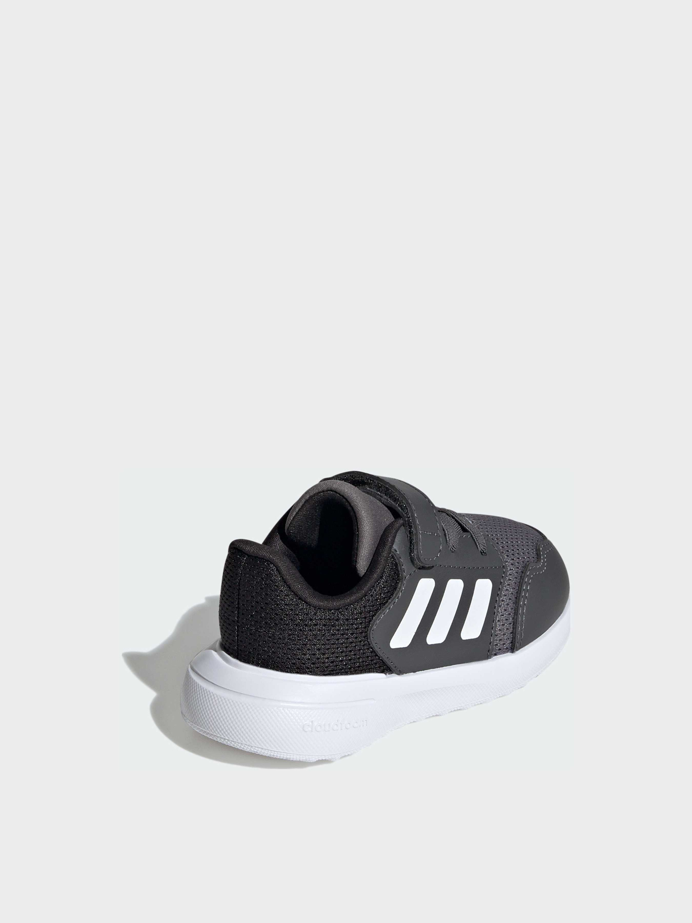 Кросівки Adidas модель IE6013 Фото