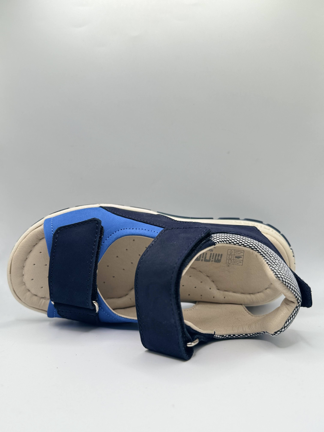 Сандалії Minimen модель 39opensiniy24 Сандалії Minimen модель 39opensiniy24 Фото