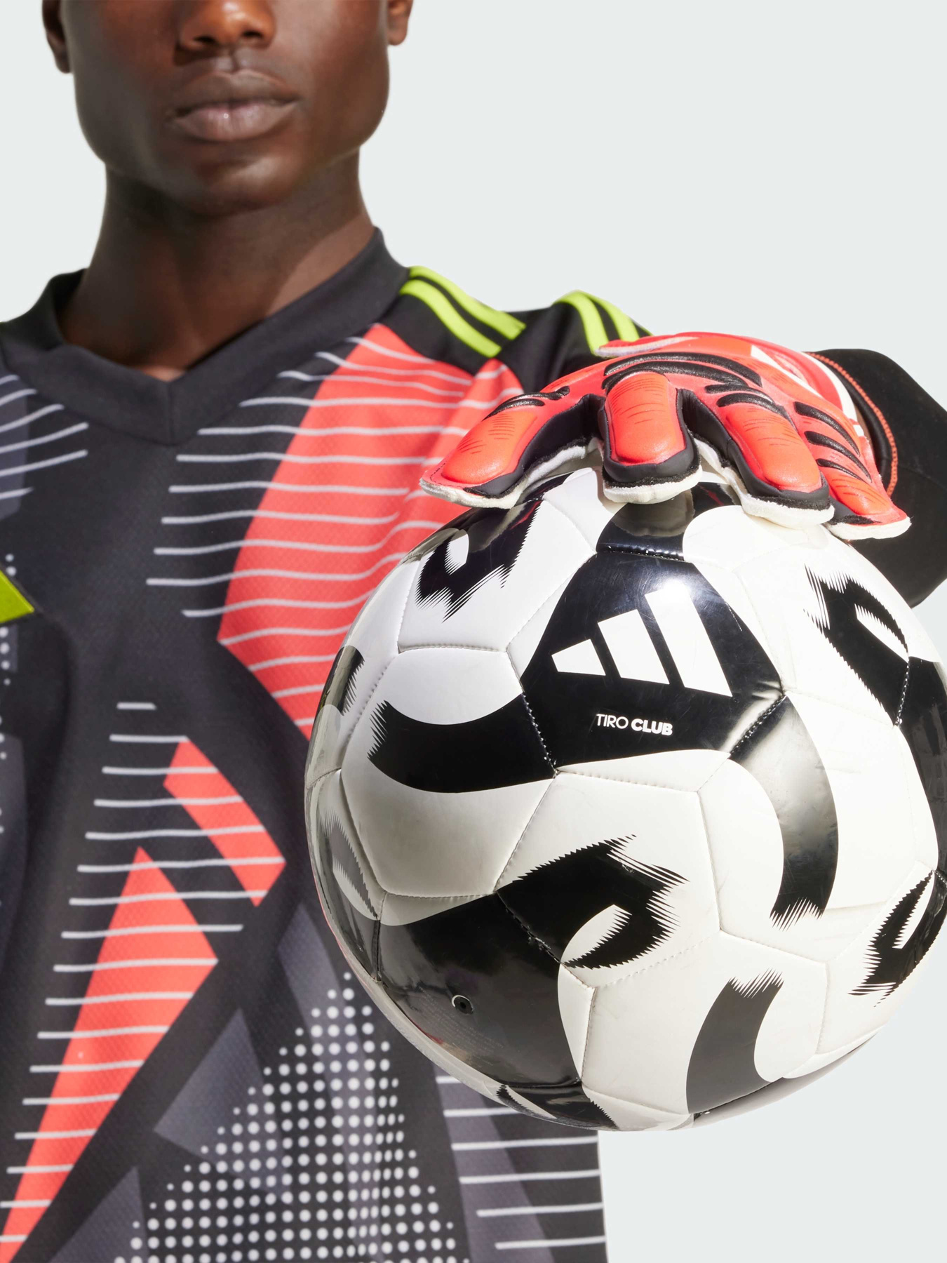 Рукавички для спорту Adidas Predator модель JH3801 Фото