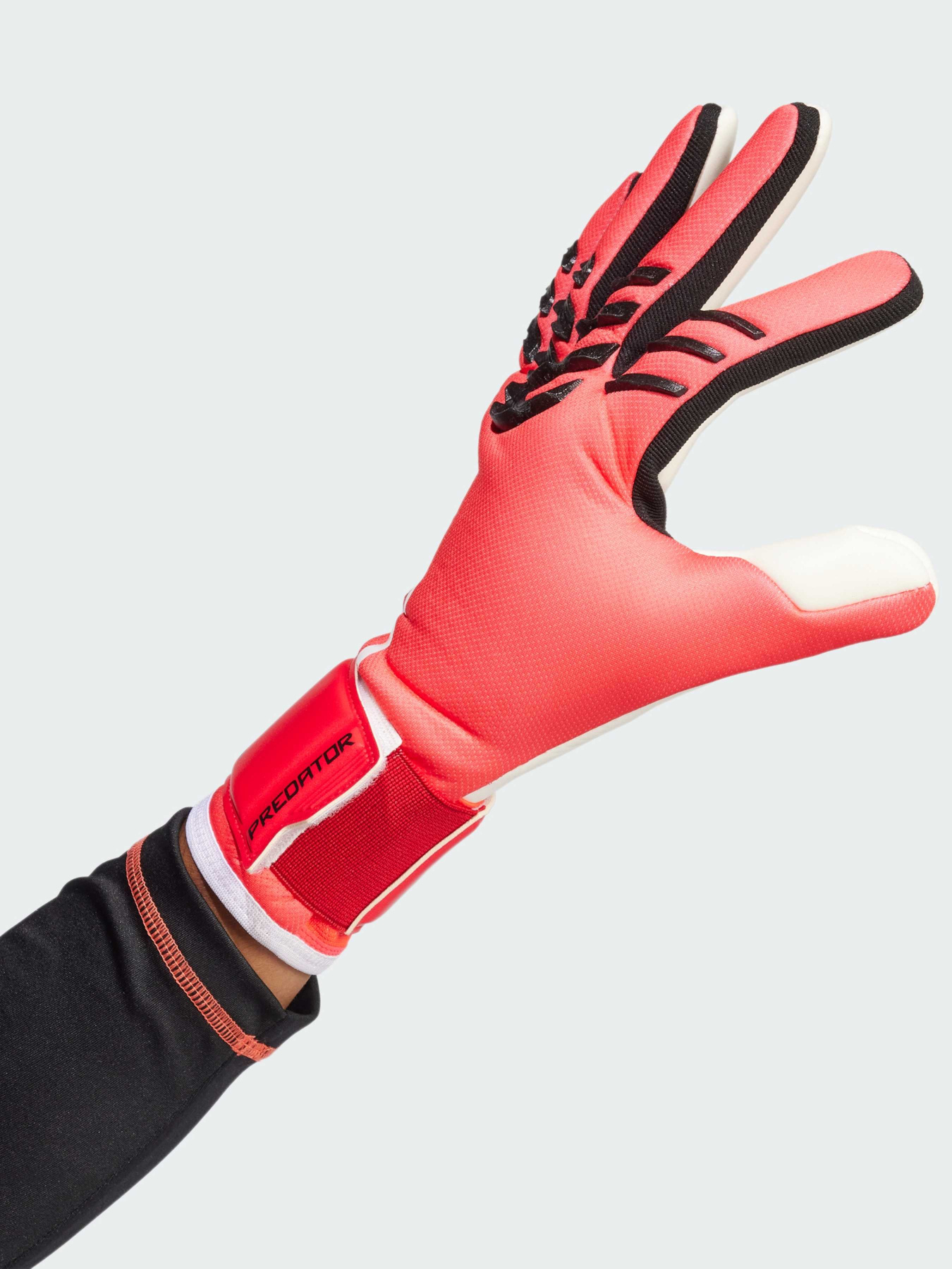 Рукавички для спорту Adidas Predator модель JH3819 Фото