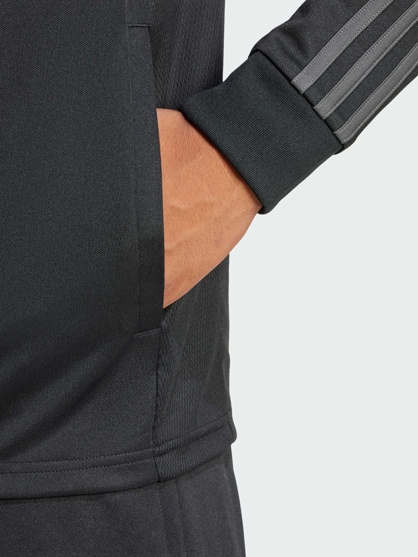 Спортивний костюм Adidas 3 Stripes модель IW9220 Фото