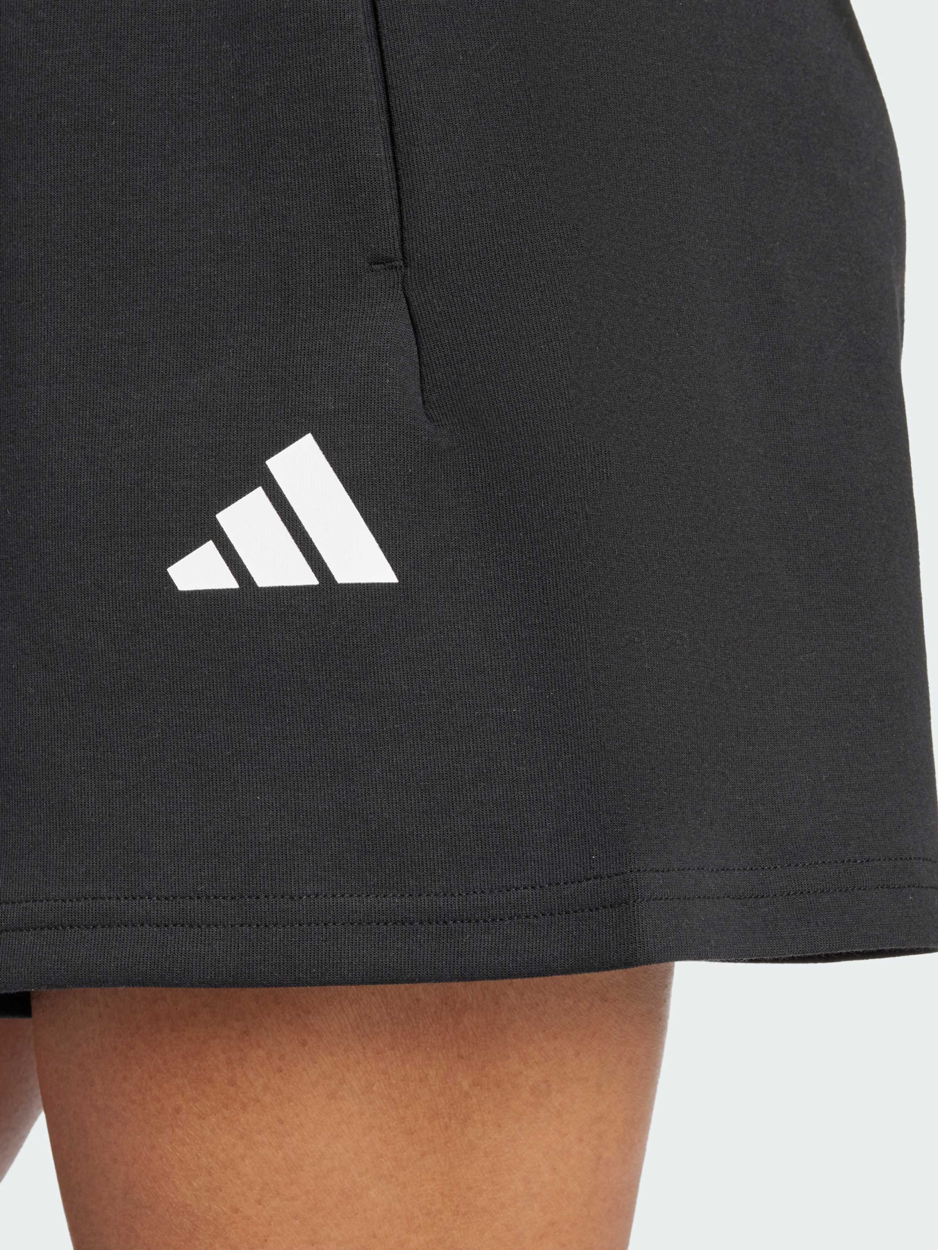 Повсякденні шорти Adidas модель JC5466 Повсякденні шорти Adidas модель JC5466 Фото