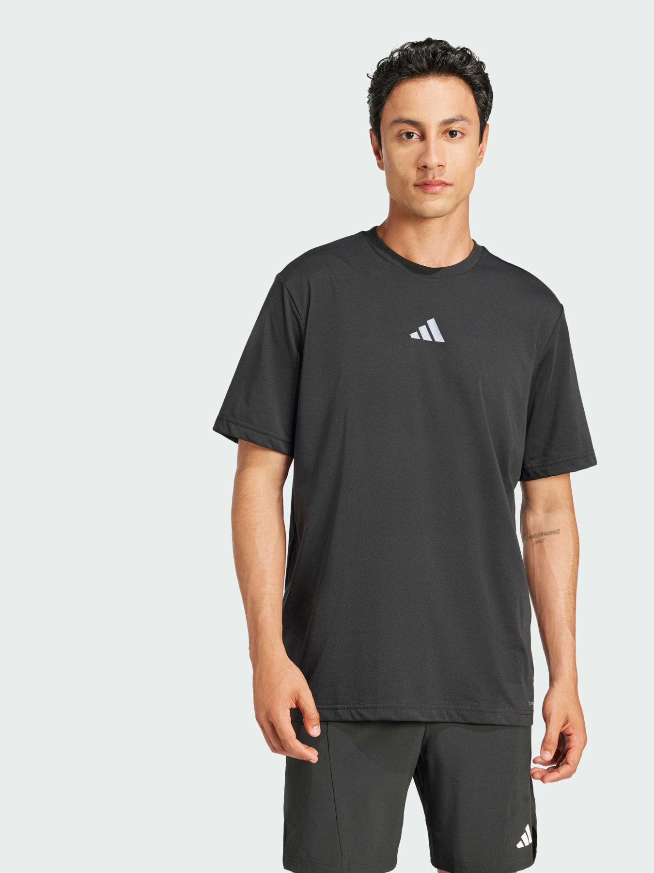 Спортивная футболка Adidas модель JD8235 Фото