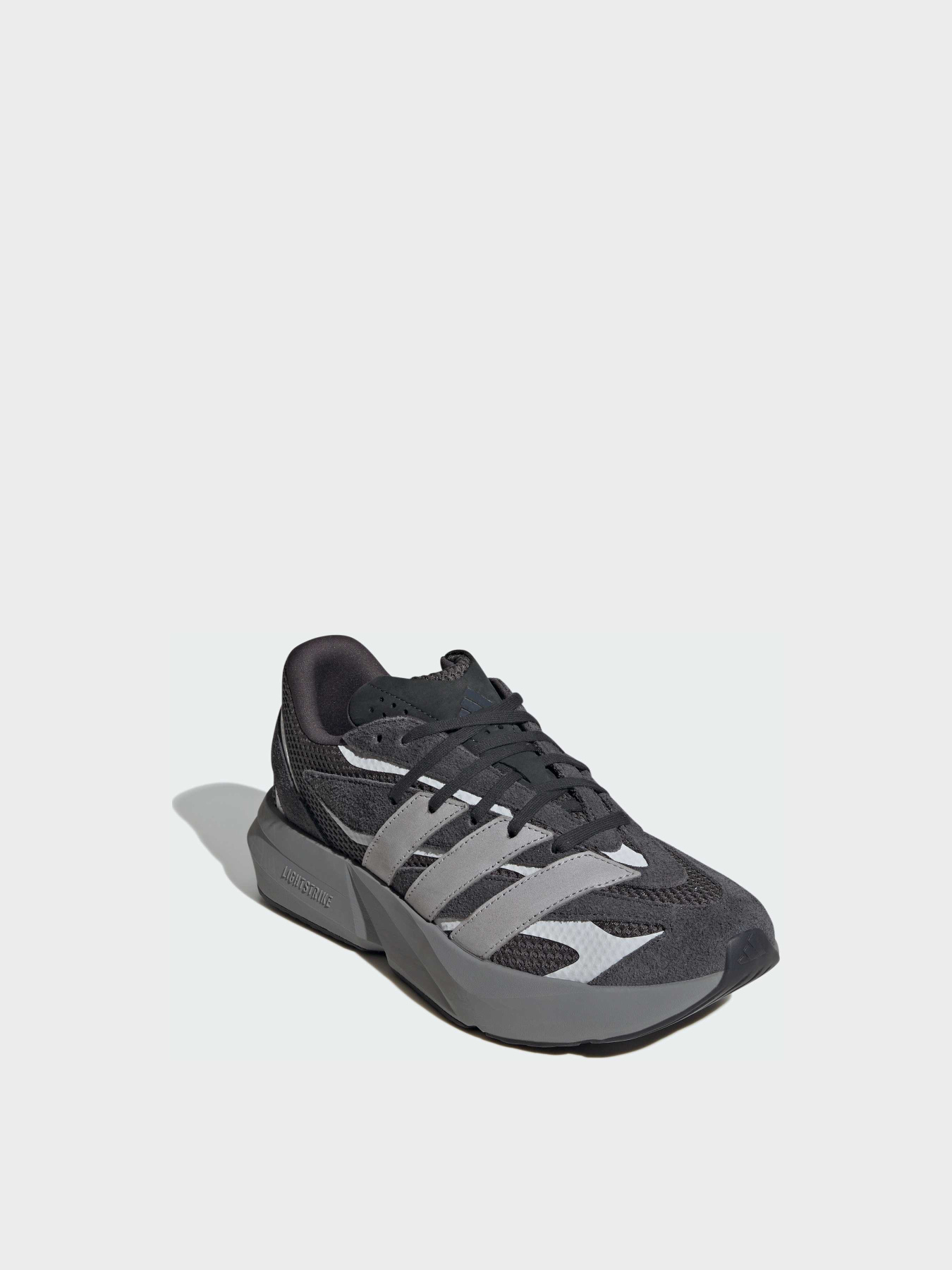 Кроссовки повседневные Adidas модель JQ9972 Фото