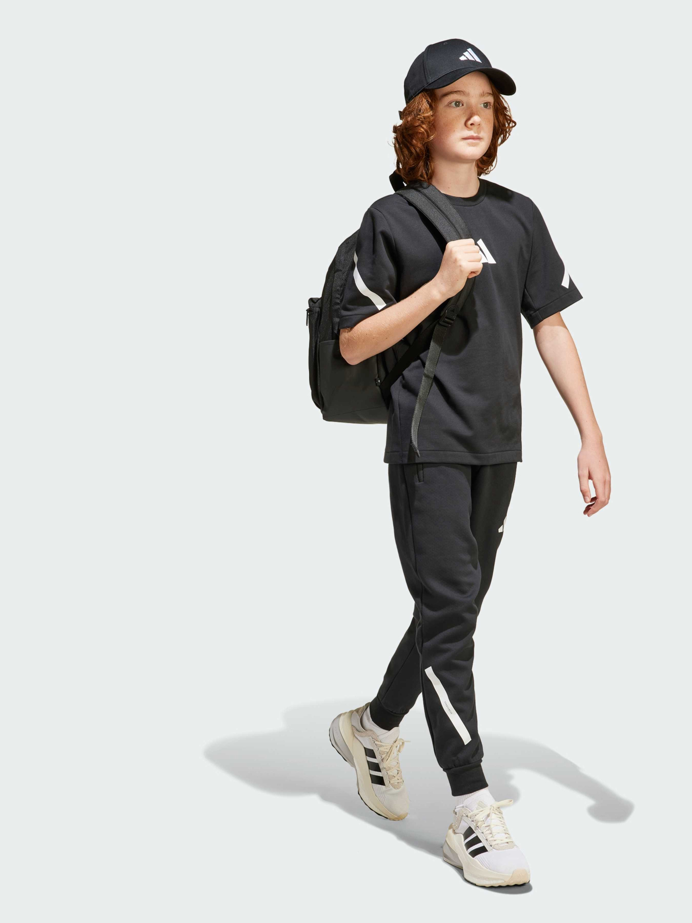 Джоггеры Adidas ZNE модель JD0006 Джоггеры Adidas ZNE модель JD0006 Фото