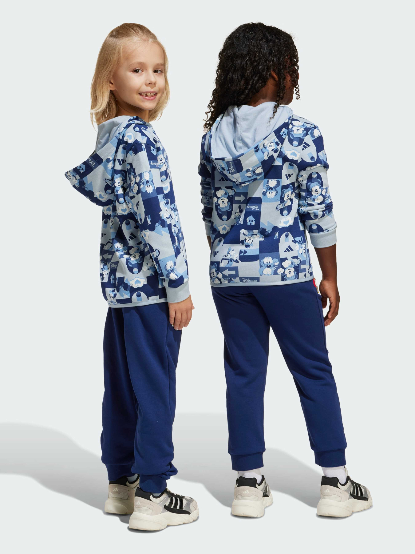 Спортивный костюм Adidas x Disney модель JD4551 Спортивный костюм Adidas x Disney модель JD4551 Фото