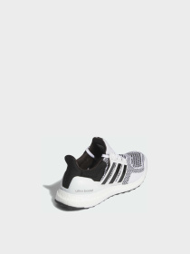 Кроссовки повседневные Adidas Ultraboost модель IH4924 Фото