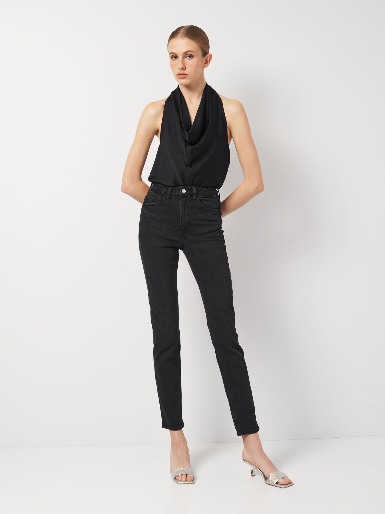 Завужені джинси H&M модель 73804 Фото