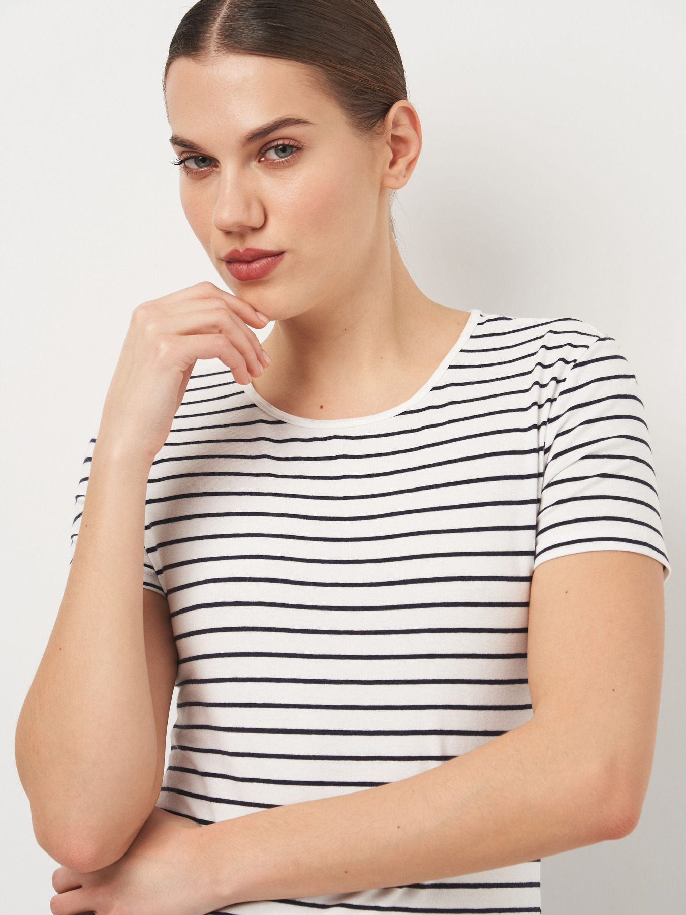 Футболка H&M модель 74261 Фото