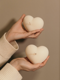 Ароматическая свеча "Сердце L", аромат "Ежевика & шампанское" из натурального оливкового воска Candle Design модель 130.2003 Фото