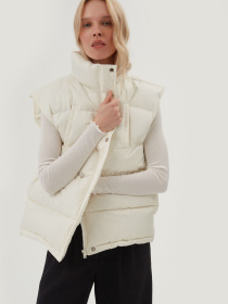 Жилет с утеплителем Twice модель 2502052682107 Фото