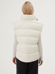 Жилет с утеплителем Twice модель 2502052682107 Фото