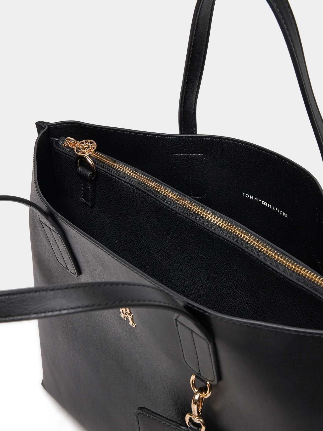 Сумки Tommy Hilfiger модель AW0AW17335-BDS Фото