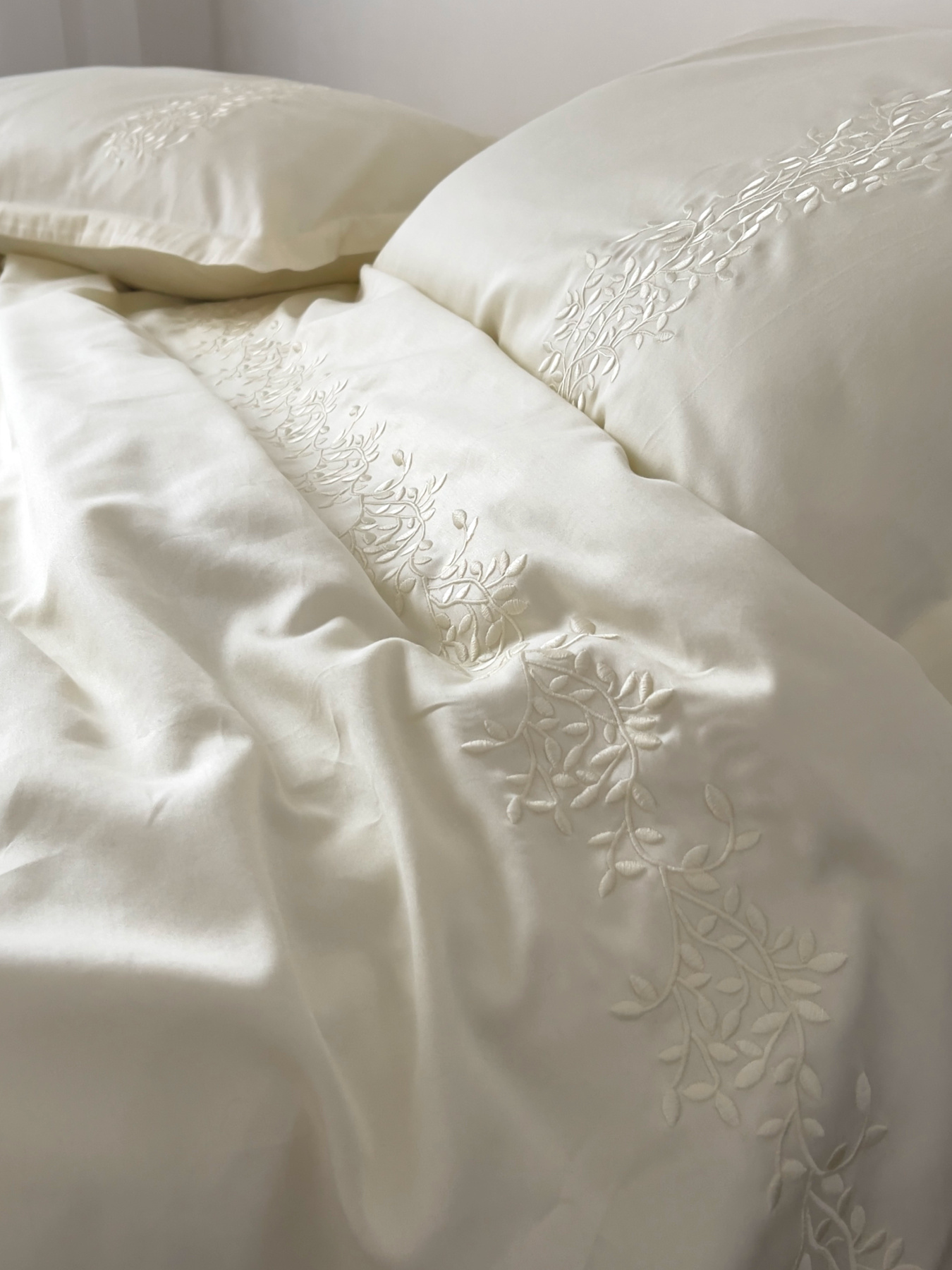 Комплект постільної білизни шампань з вишитими гілками Cozy Модель 12042384 Фото