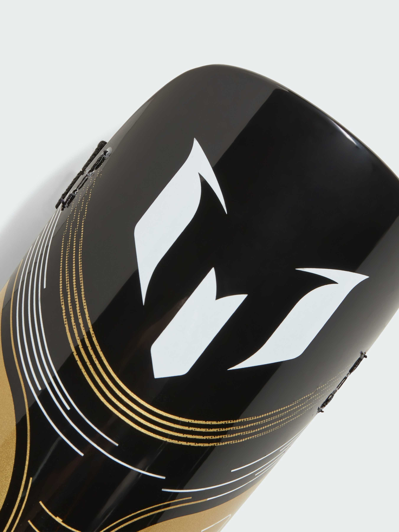 Щитки Adidas модель IW3922 Фото