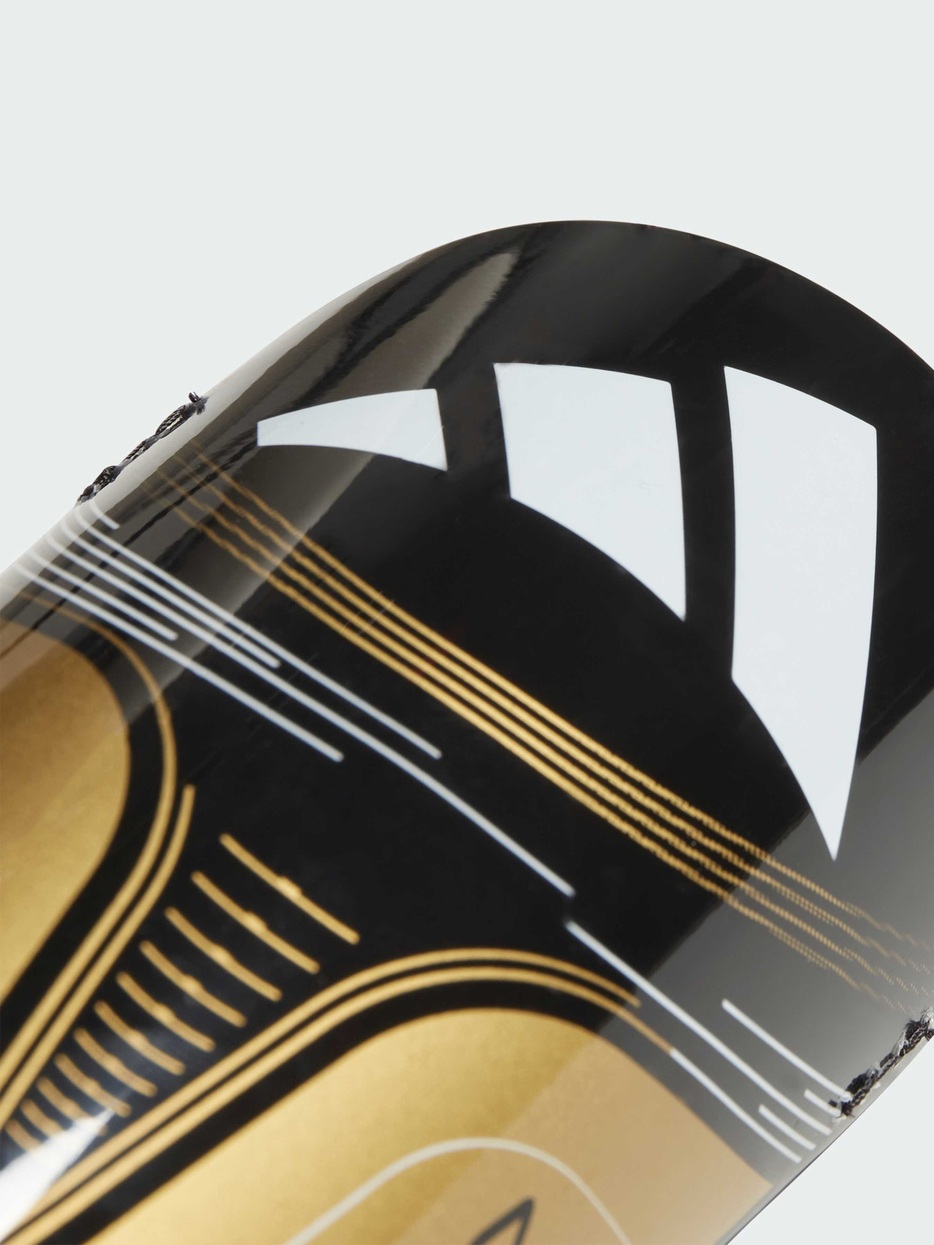 Щитки Adidas модель IW3922 Фото