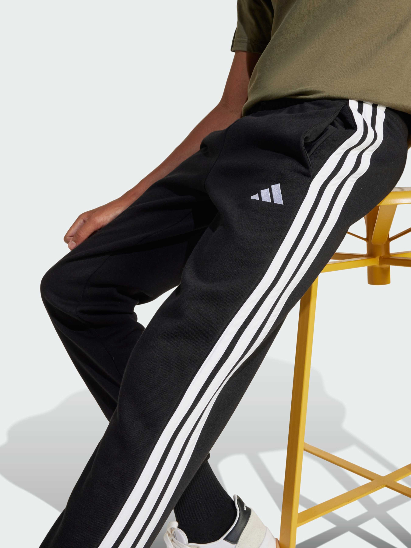 Джоггеры Adidas модель JJ3540 Фото